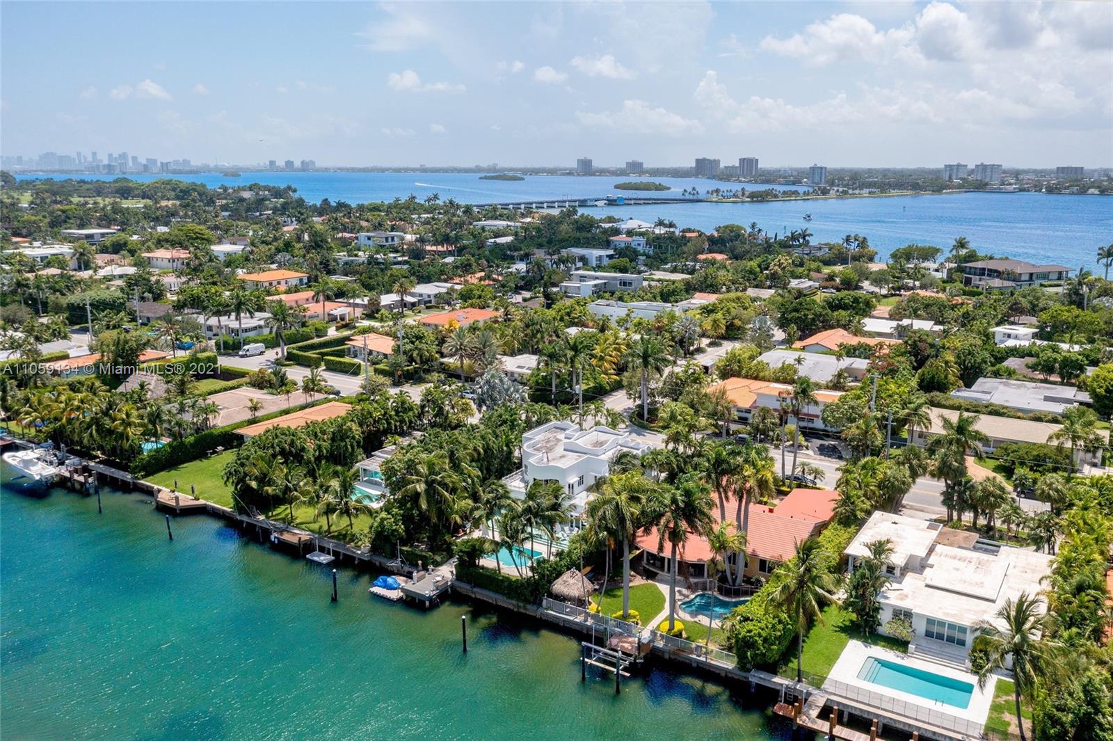 BAY HARBOR ISLAND - Residential