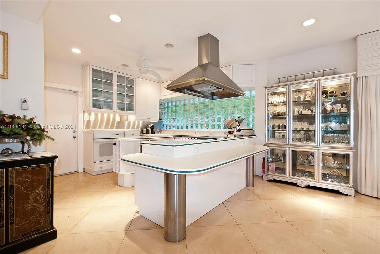 BAY HARBOR ISLAND - Residential