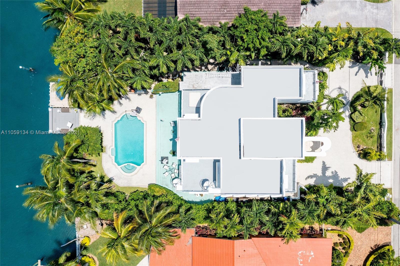 BAY HARBOR ISLAND - Residential