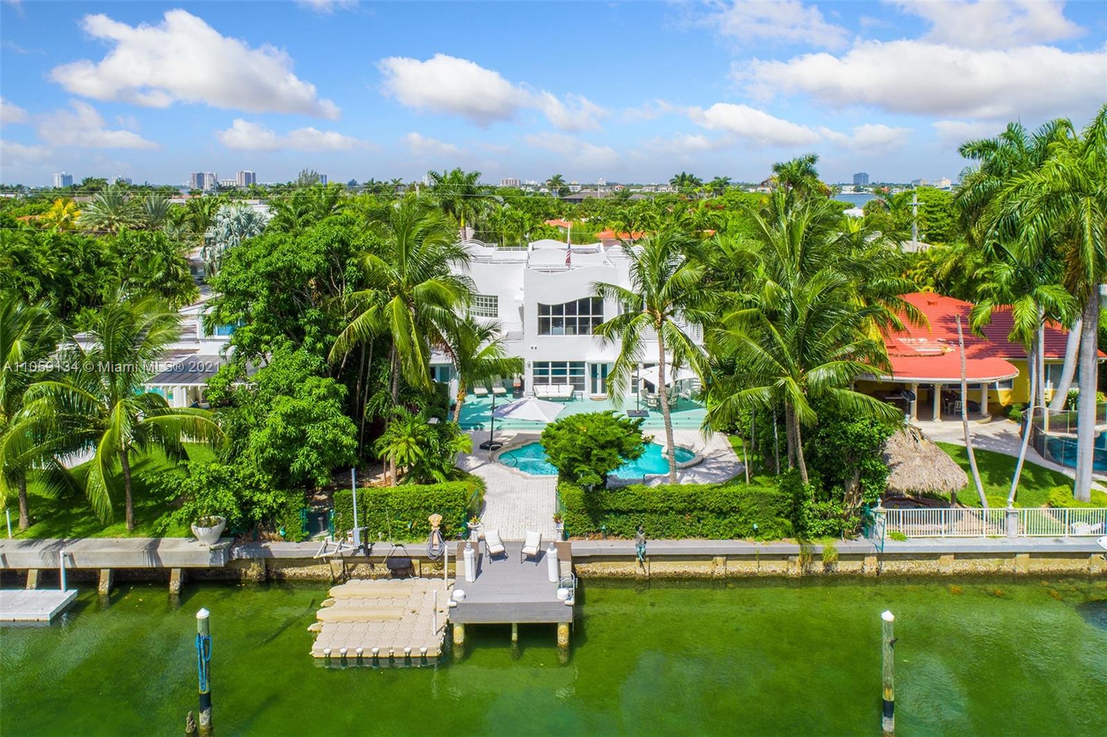 BAY HARBOR ISLAND - Residential