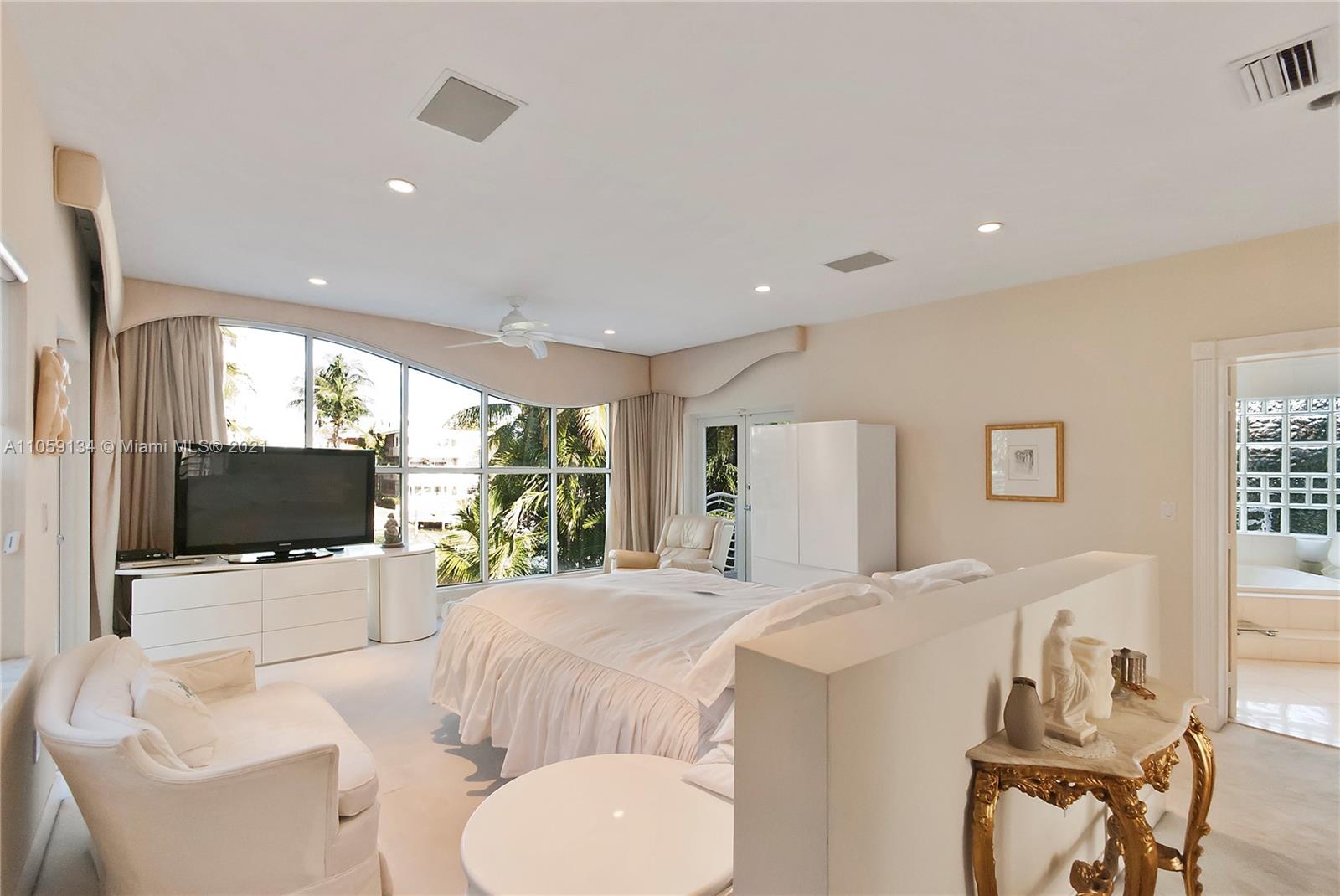 BAY HARBOR ISLAND - Residential