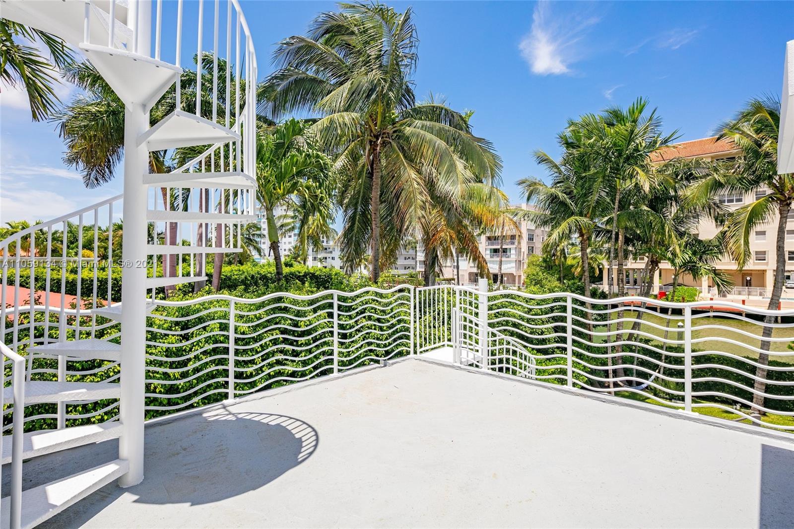 BAY HARBOR ISLAND - Residential