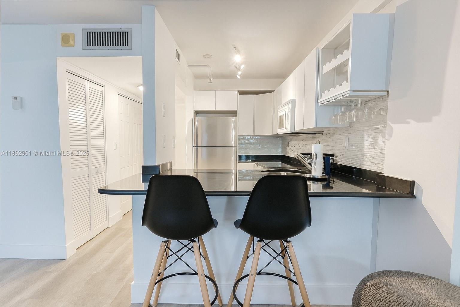 MIRADOR 1035 CONDO - Residential Lease