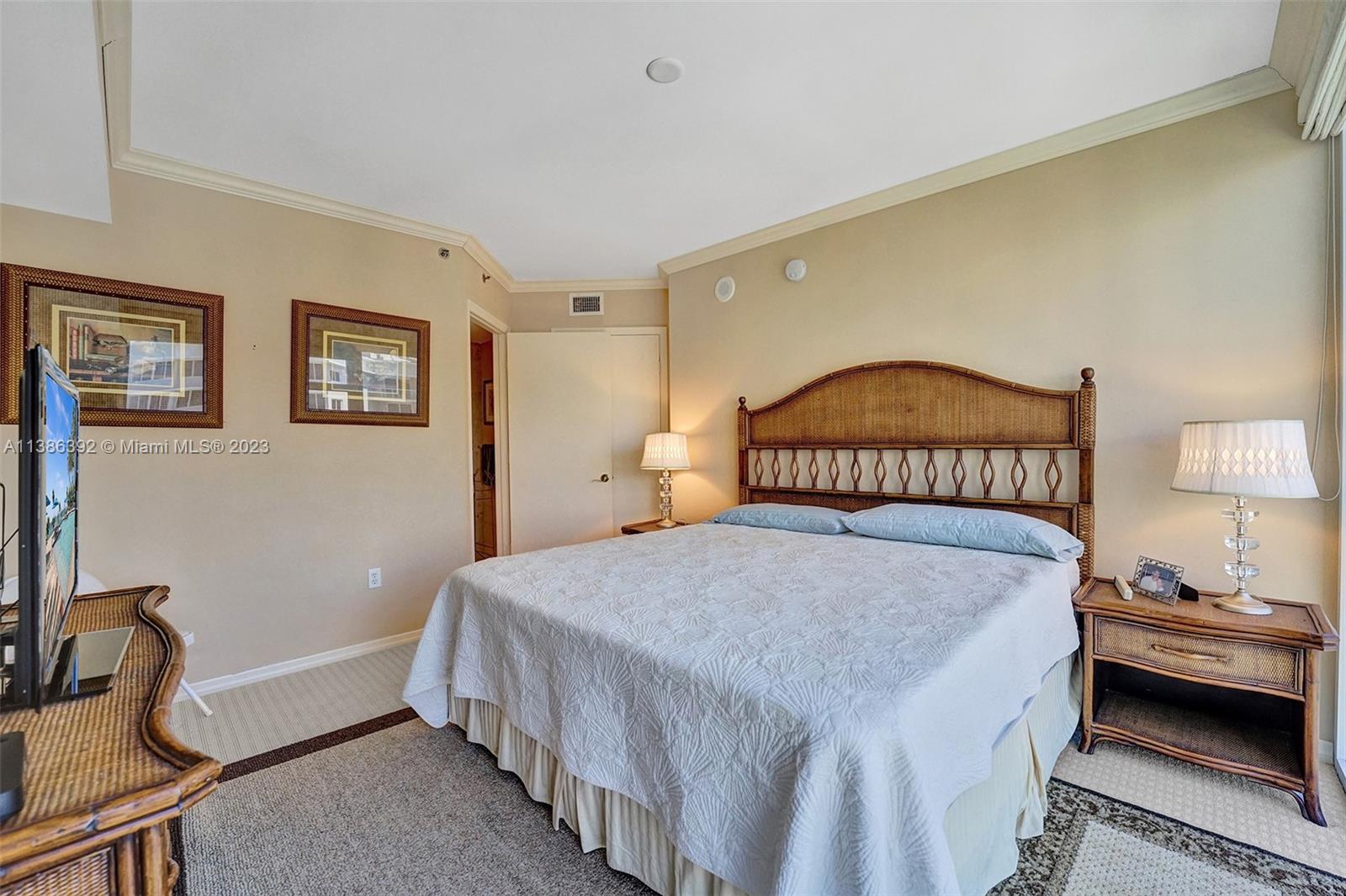 OCEAN ONE CONDO - Residential