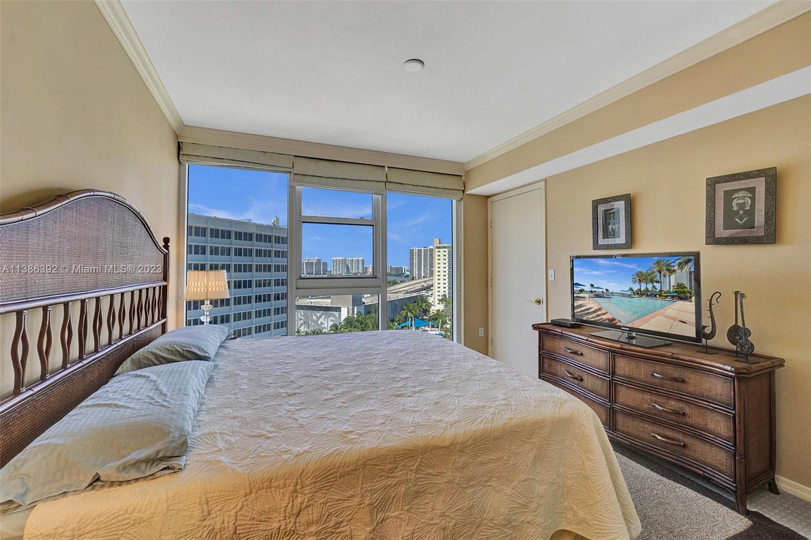 OCEAN ONE CONDO - Residential