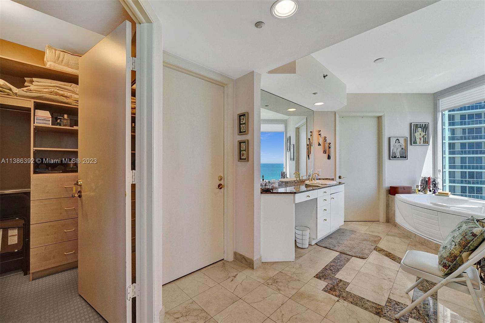 OCEAN ONE CONDO - Residential