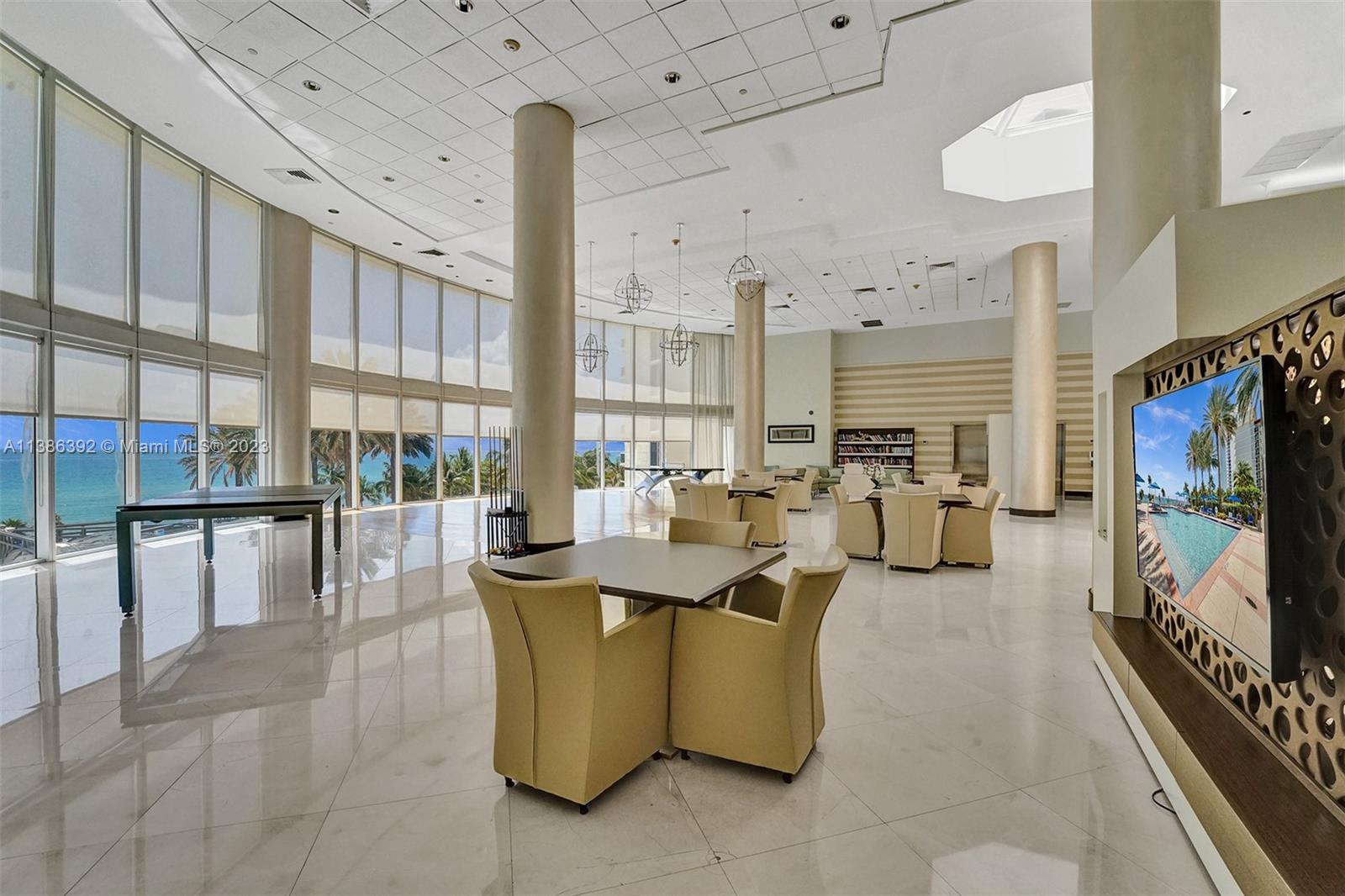 OCEAN ONE CONDO - Residential