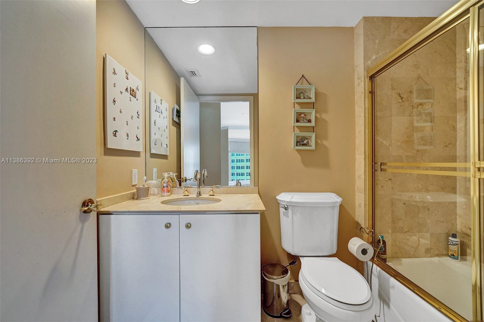 OCEAN ONE CONDO - Residential