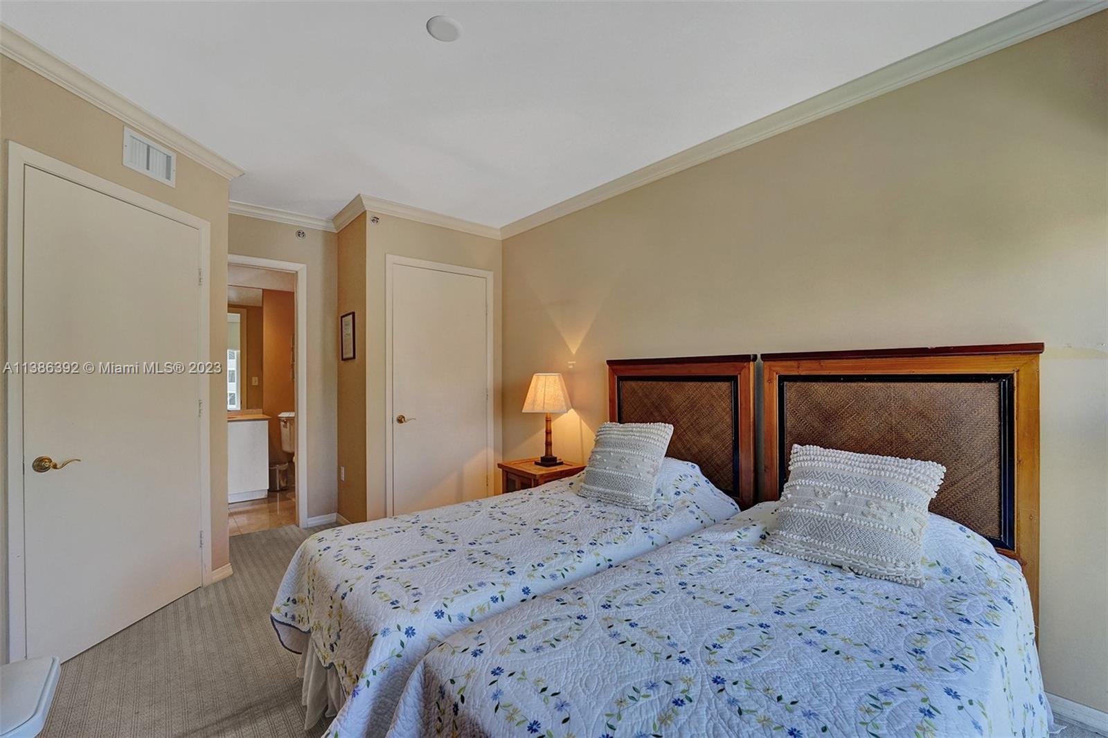 OCEAN ONE CONDO - Residential