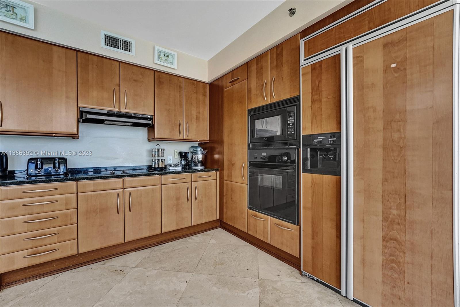 OCEAN ONE CONDO - Residential