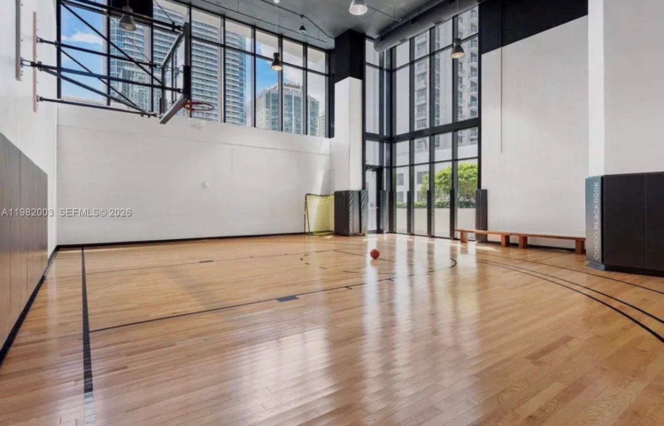 1010 BRICKELL CONDO - Residential Lease