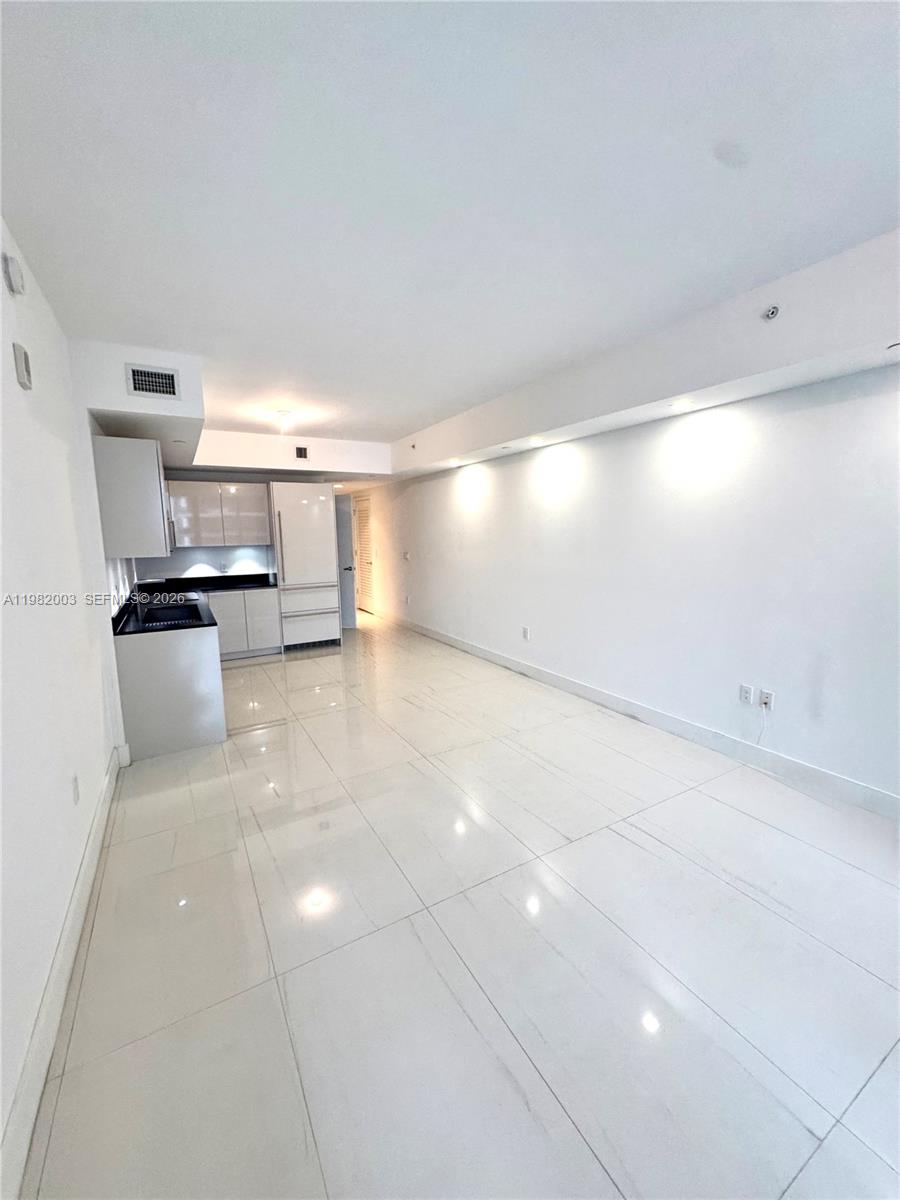 1010 BRICKELL CONDO - Residential Lease