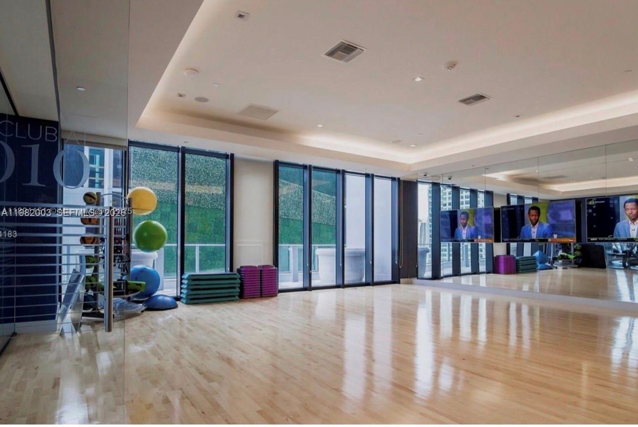 1010 BRICKELL CONDO - Residential Lease