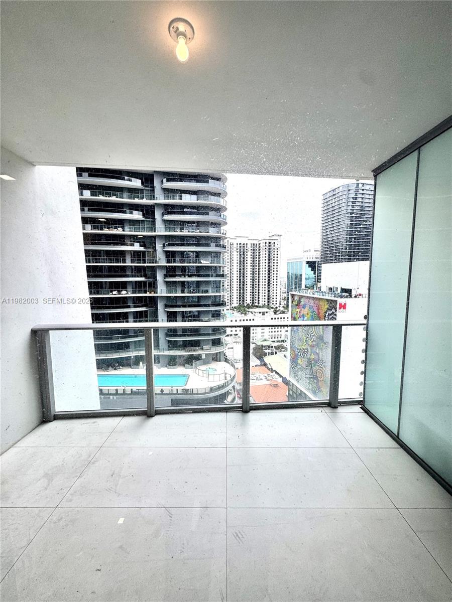 1010 BRICKELL CONDO - Residential Lease