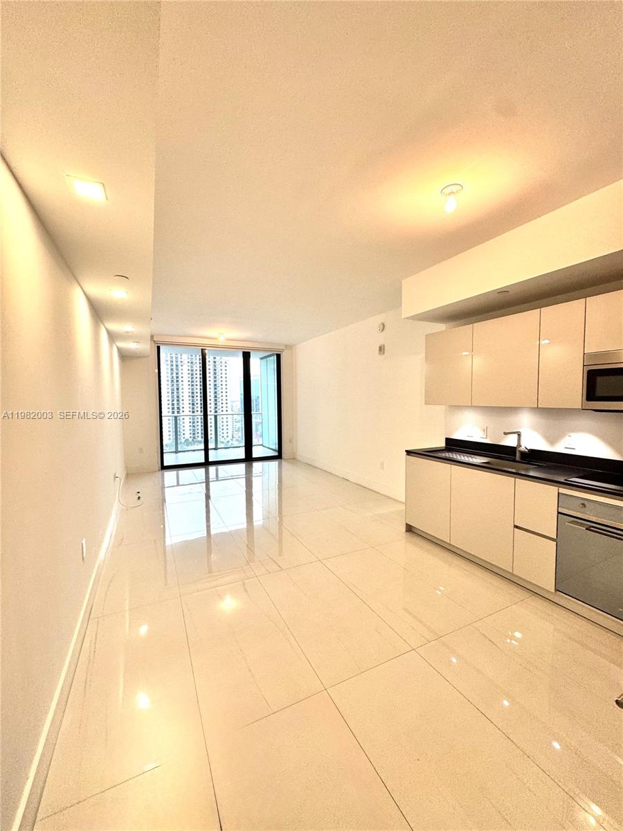 1010 BRICKELL CONDO - Residential Lease