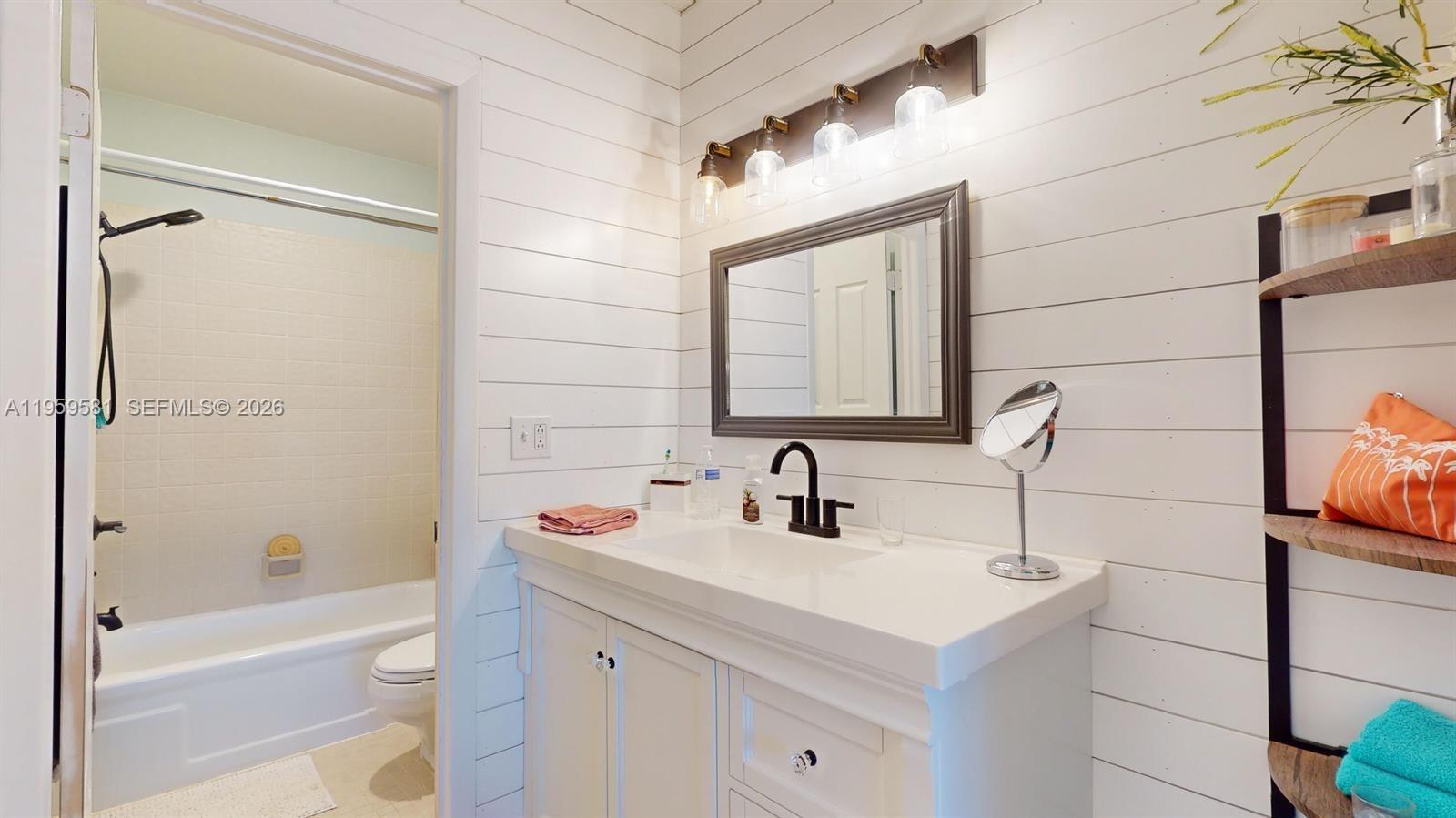 THE SANDS SECTION 1 CONDO - Residential