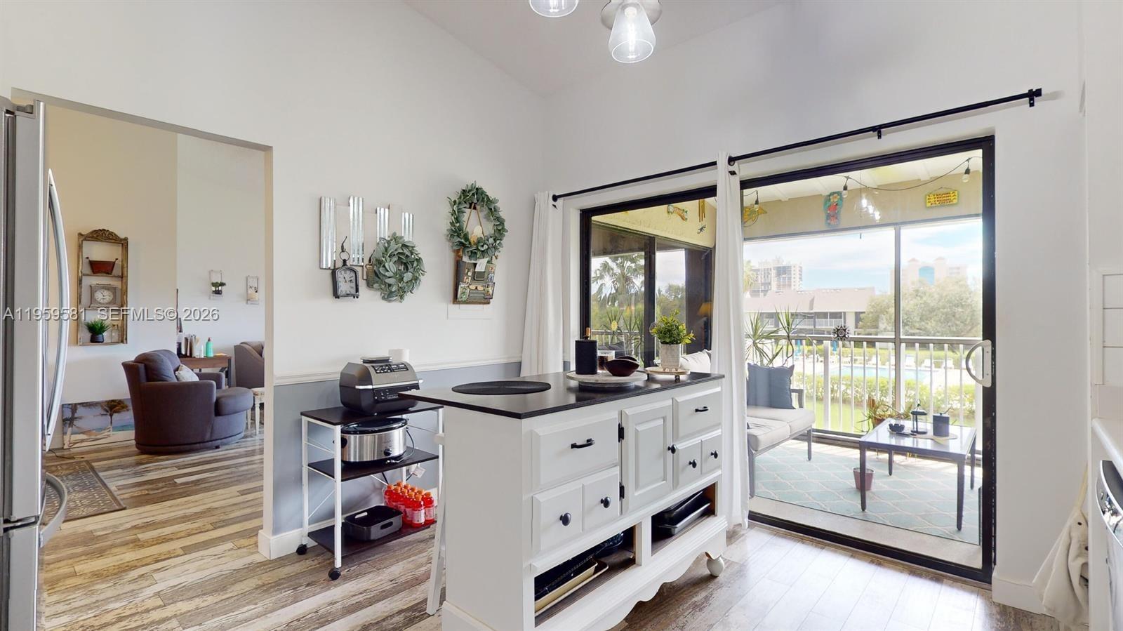 THE SANDS SECTION 1 CONDO - Residential