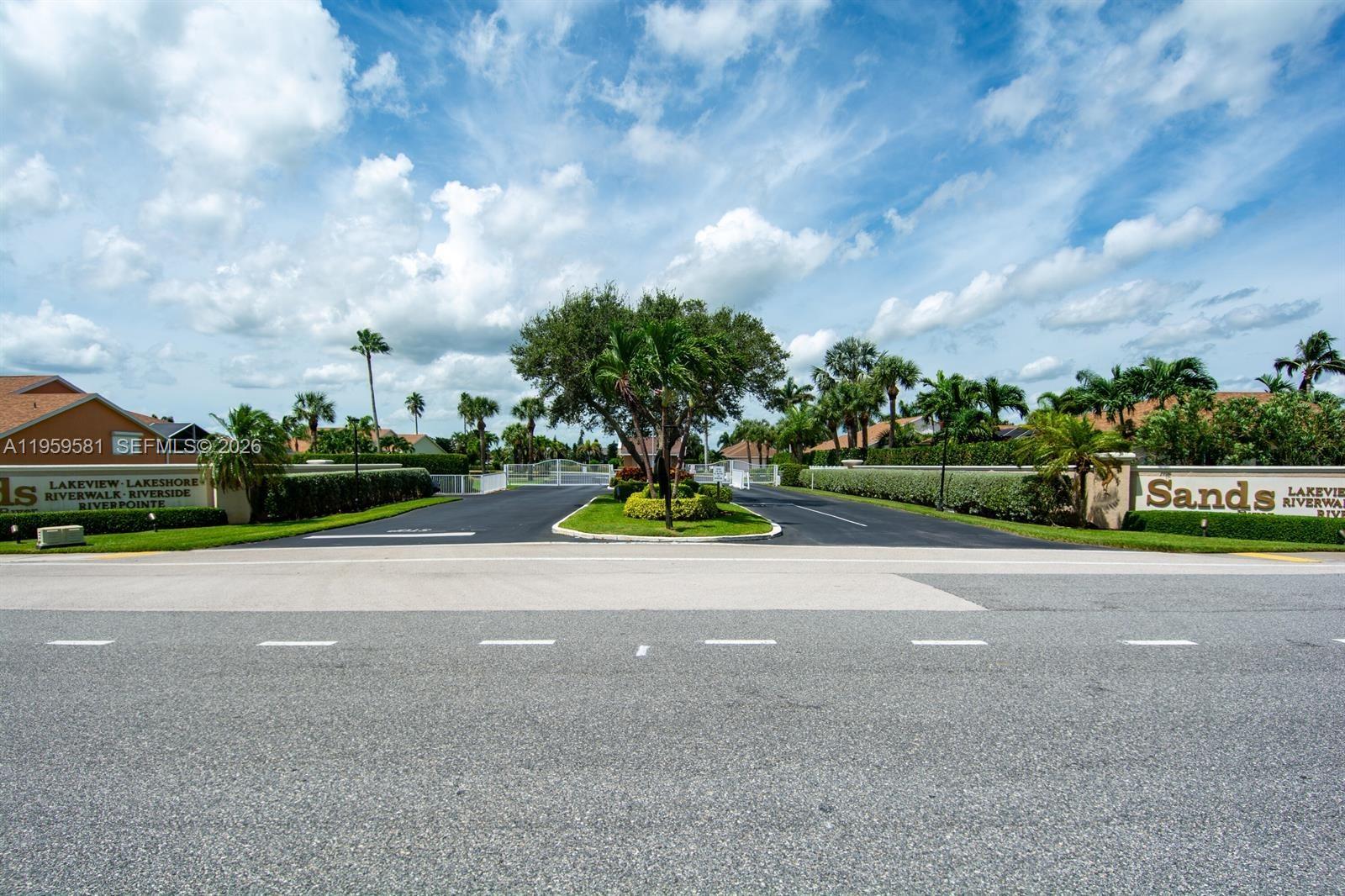 THE SANDS SECTION 1 CONDO - Residential