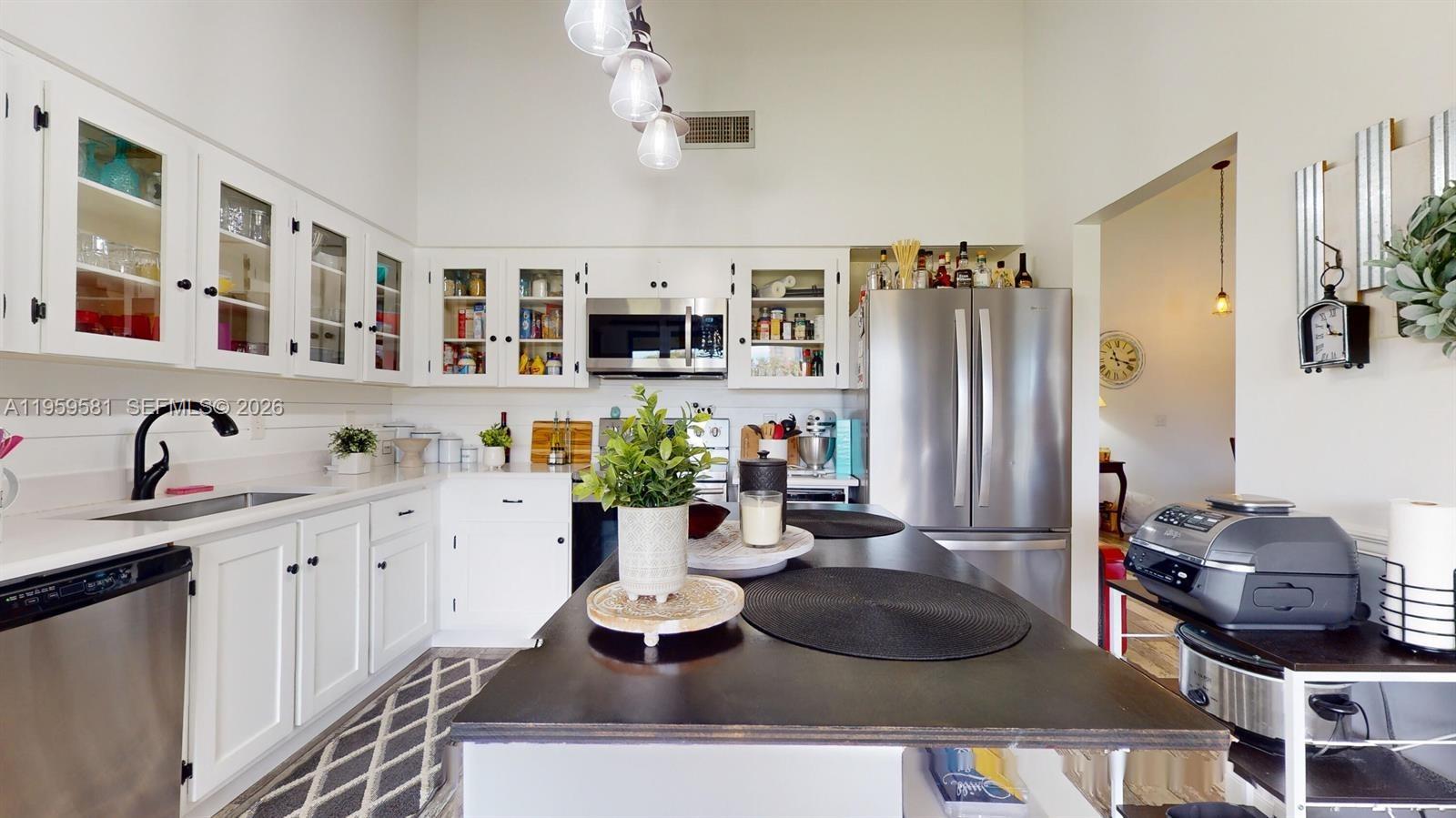 THE SANDS SECTION 1 CONDO - Residential