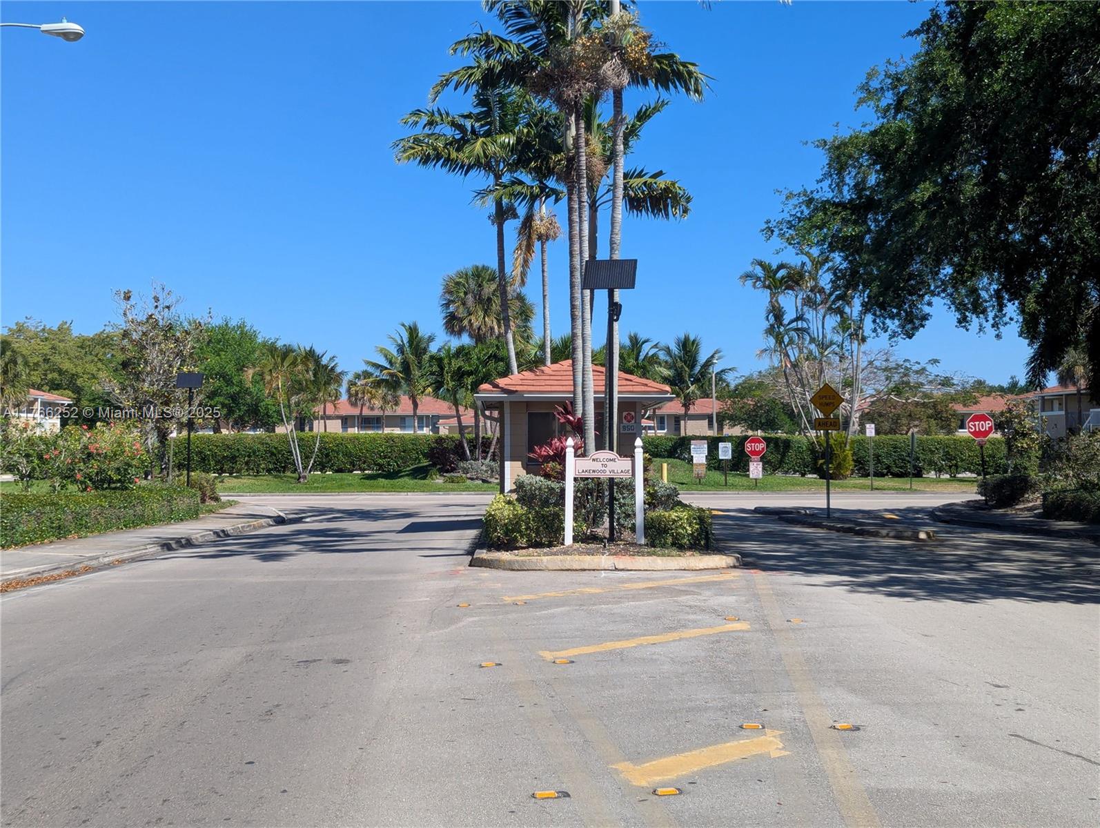 LAKEWOOD VILLAGE - Residential