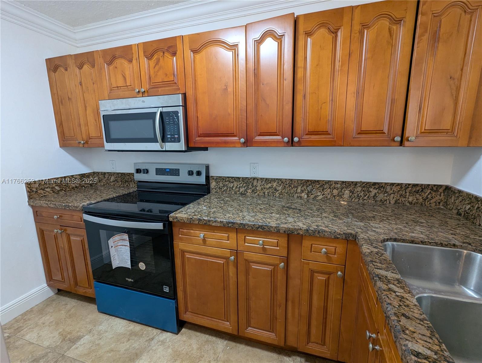 LAKEWOOD VILLAGE - Residential