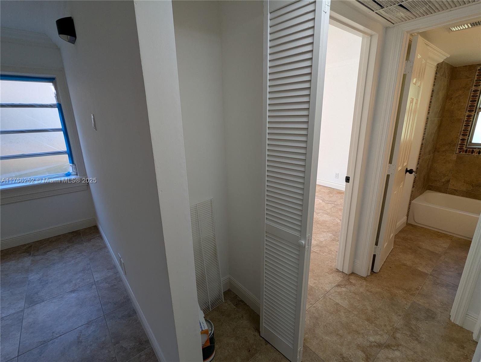 LAKEWOOD VILLAGE - Residential