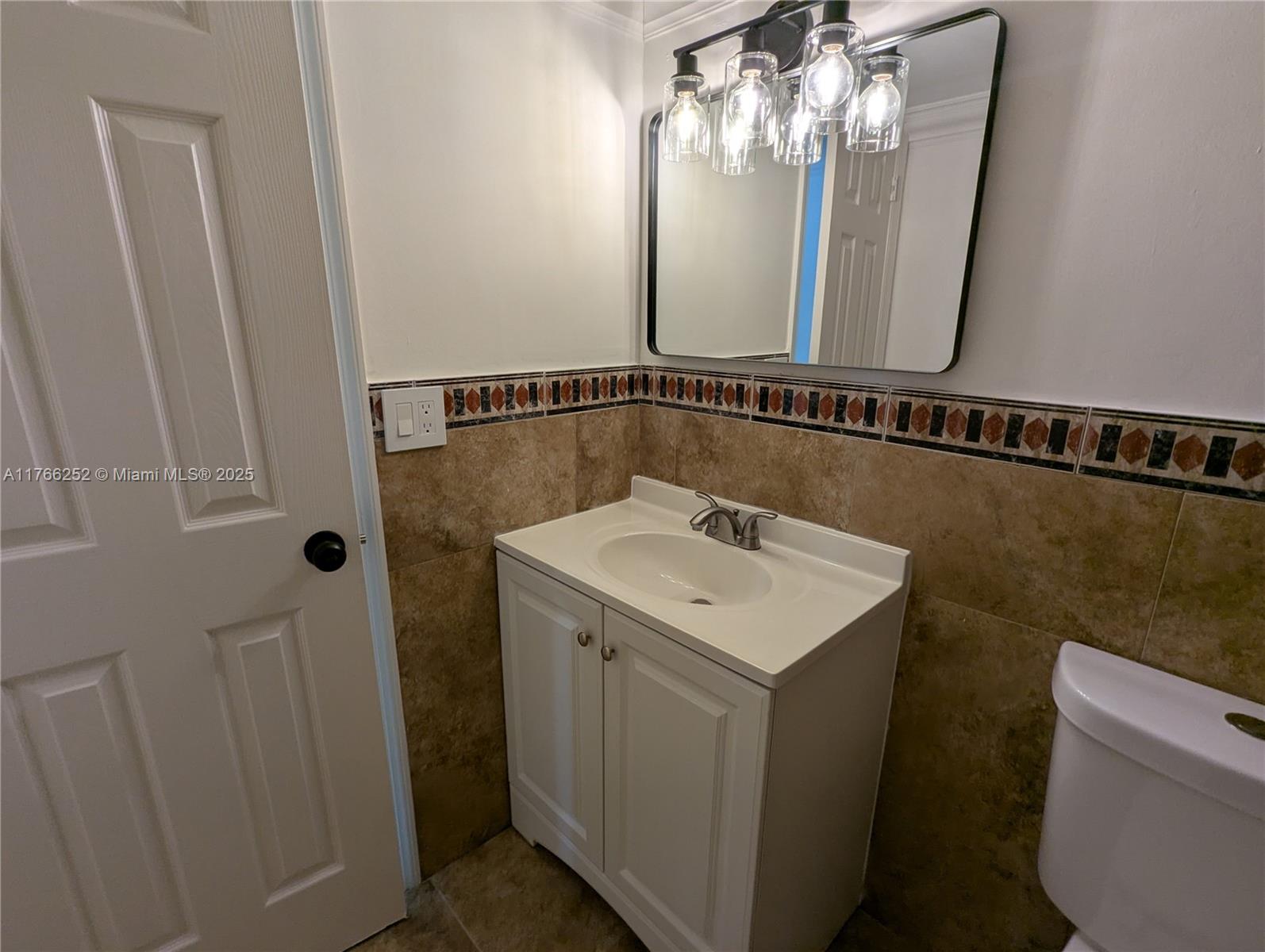 LAKEWOOD VILLAGE - Residential