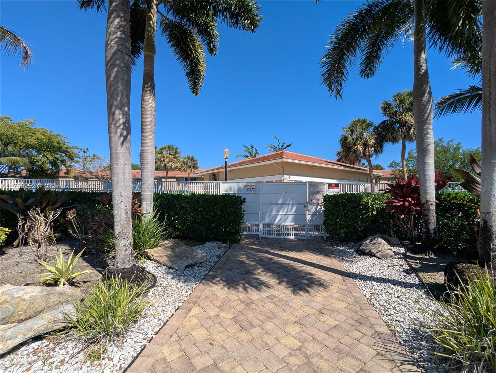 LAKEWOOD VILLAGE - Residential