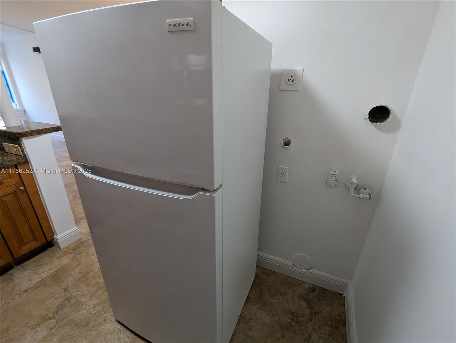 LAKEWOOD VILLAGE - Residential