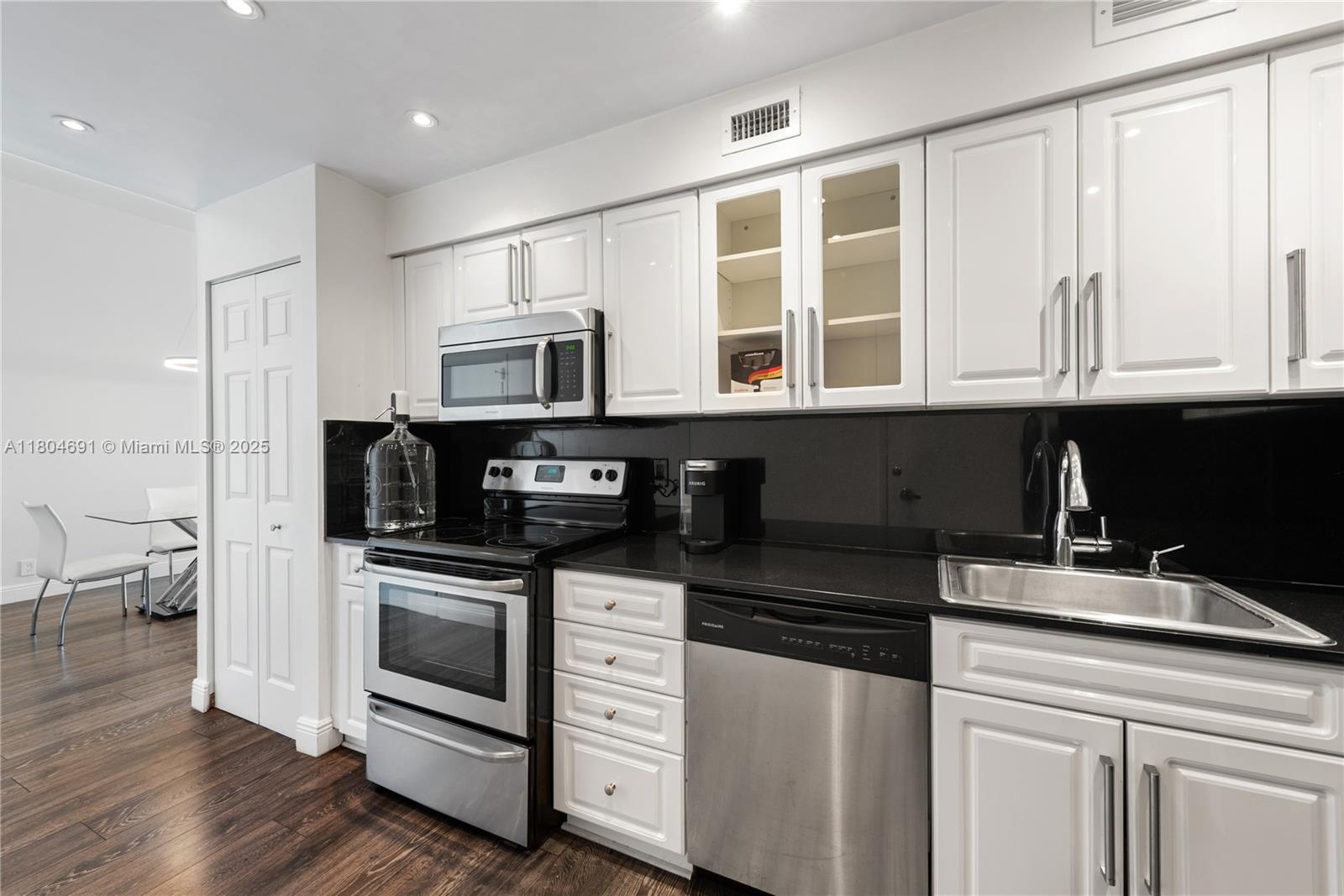 AQUASOL CONDO - Residential