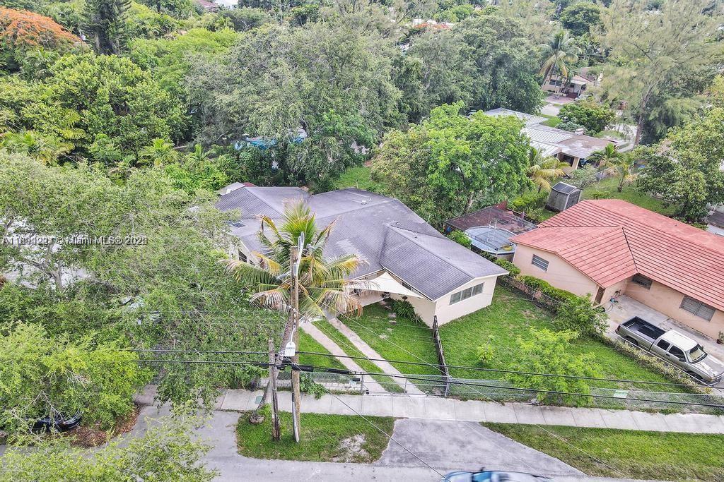 BISCAYNE HEIGHTS - Residential