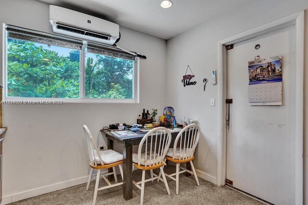 BISCAYNE HEIGHTS - Residential
