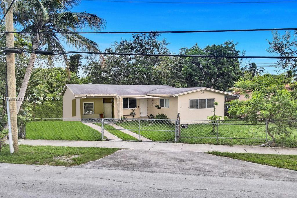 BISCAYNE HEIGHTS - Residential