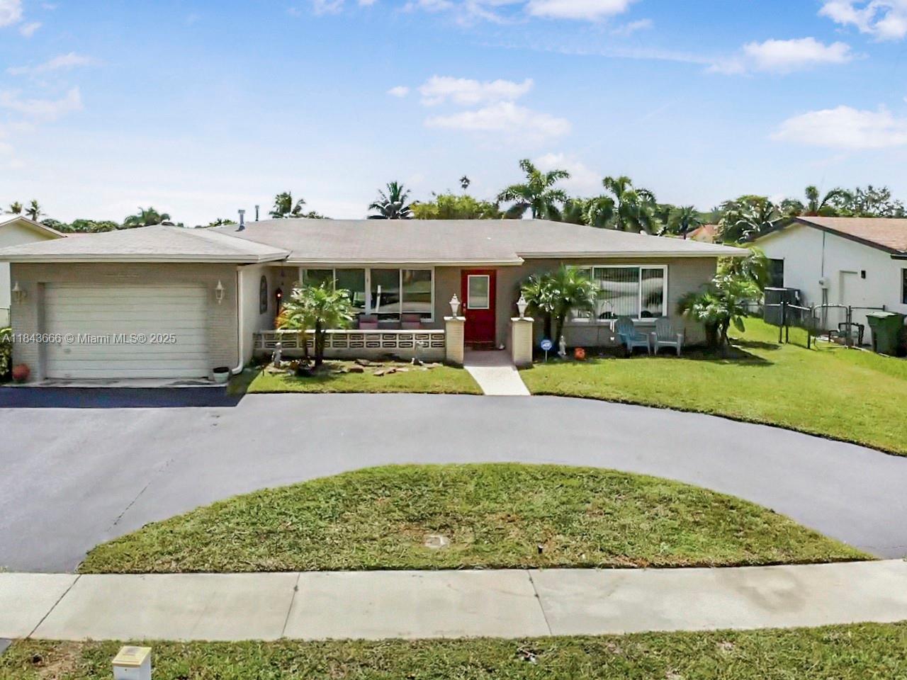 PEMBROKE LAKES SEC THREE - Residential