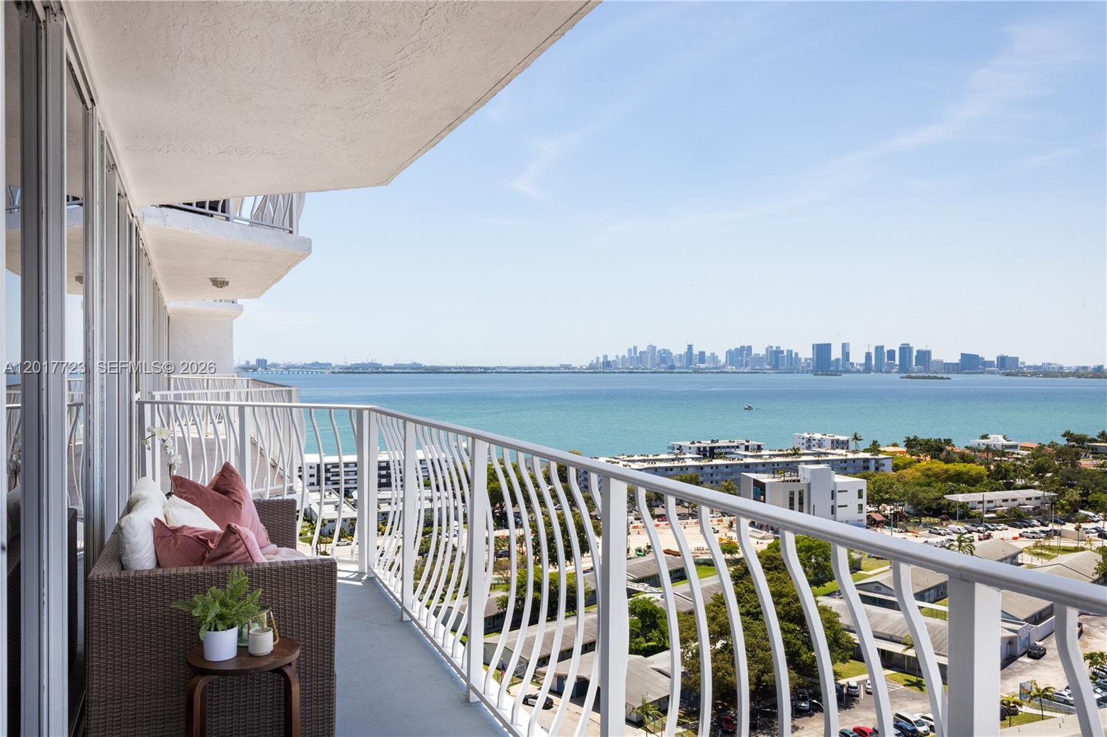 THE GRANDVIEW PALACE COND - Residential