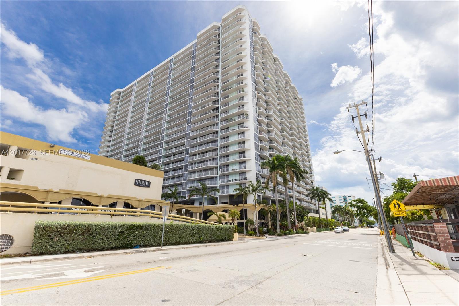THE GRANDVIEW PALACE COND - Residential