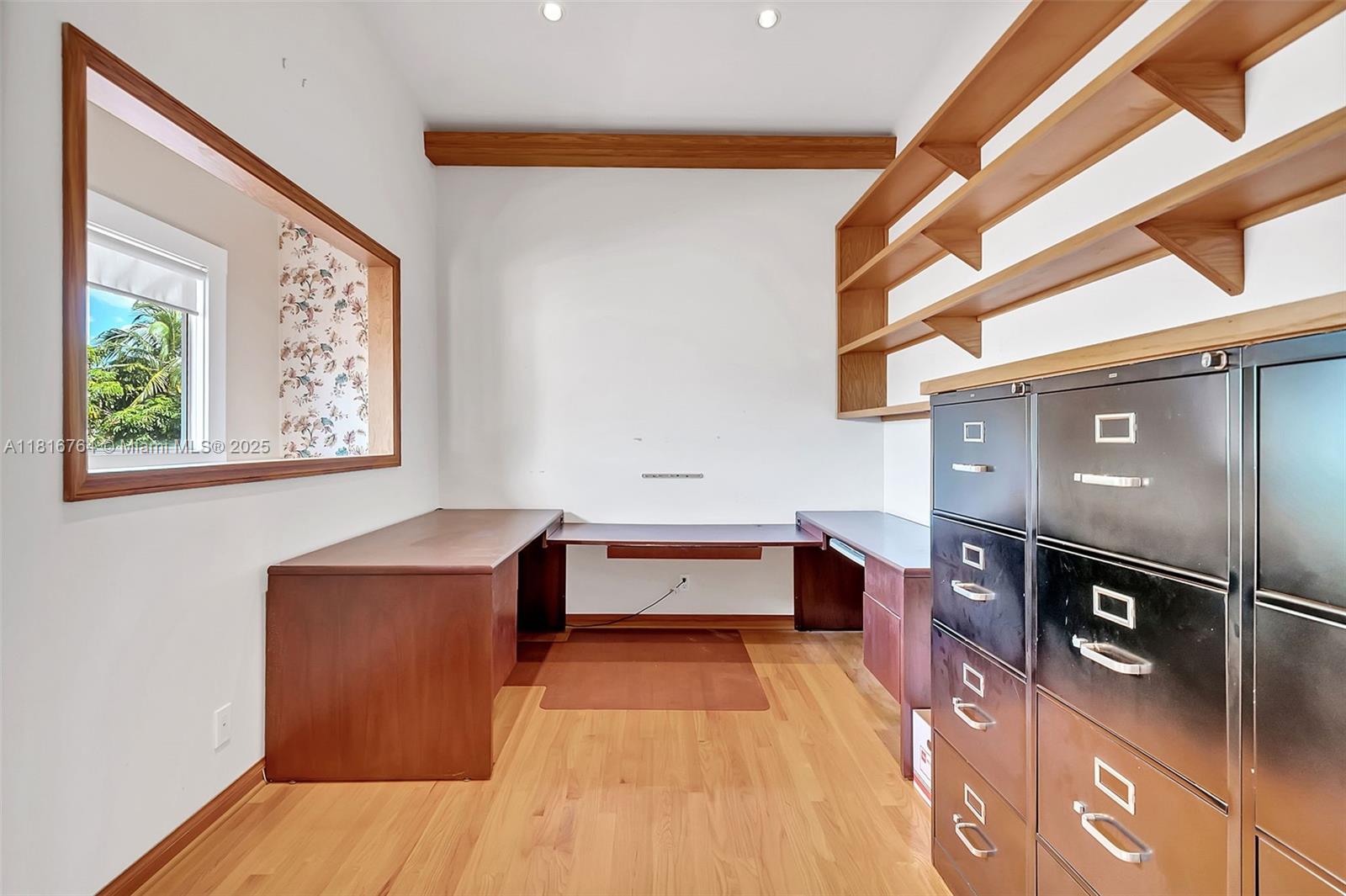 VENICE RESUB OF BLKS 5 & - Residential
