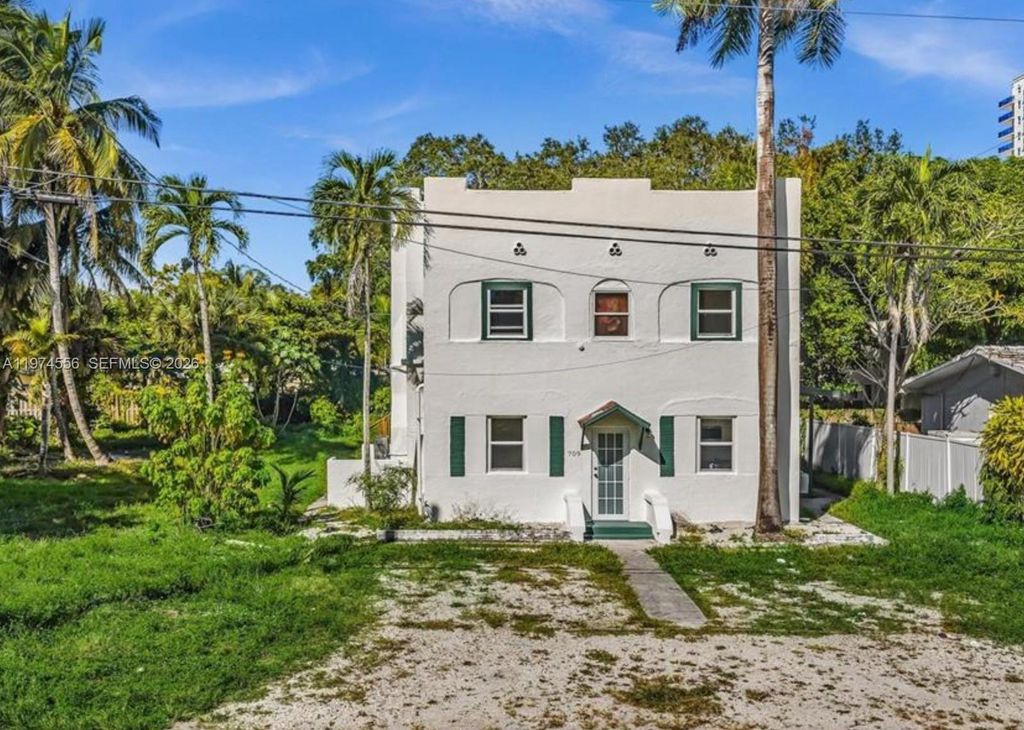 Photo of 709 SW 4th Ct #1-7, Fort Lauderdale, FL 33315 (MLS # A11974556)