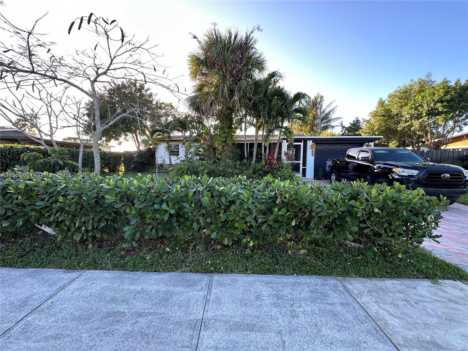 Property for Sale at 1617 Nw 58th Ave, Margate, Broward County, Florida - Bedrooms: 4 
Bathrooms: 3  - $475,000