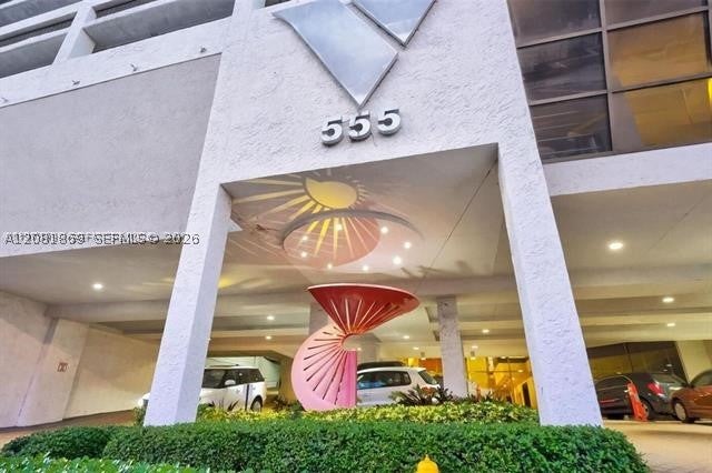 555 NE 15th St 28D