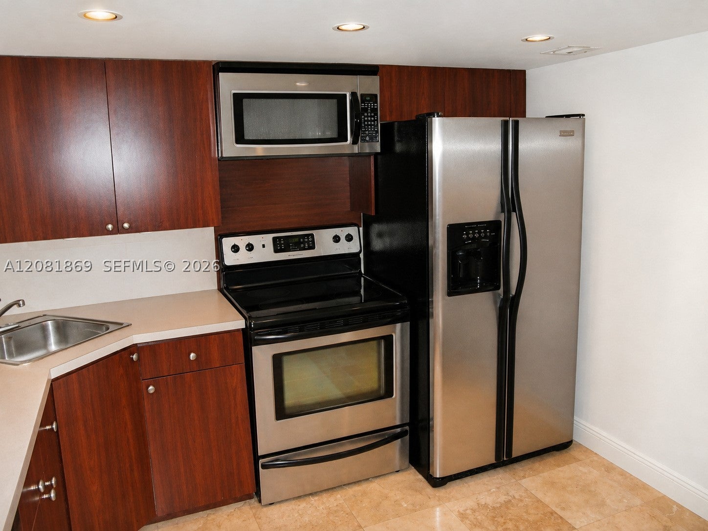 555 NE 15th St 28D