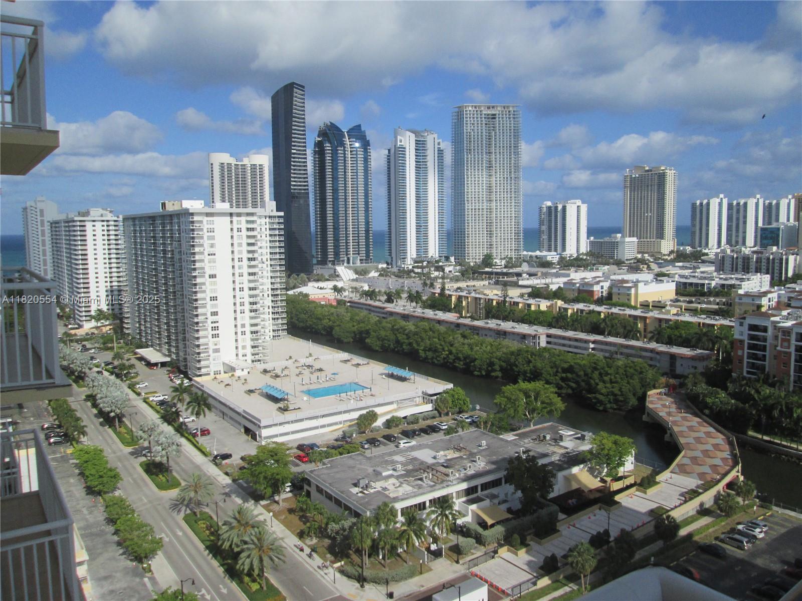 WINSTON TOWERS 200 - Residential