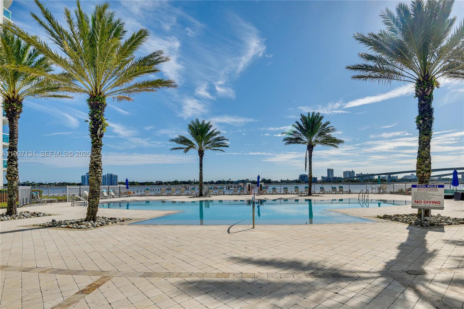 Marina Grande On The Halif - Residential