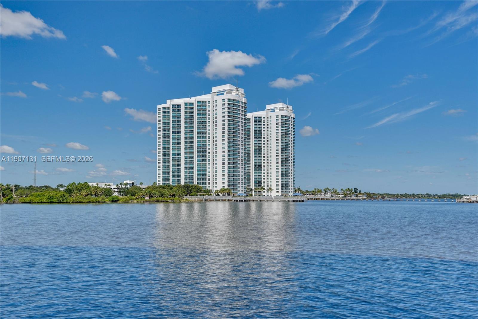 Marina Grande On The Halif - Residential