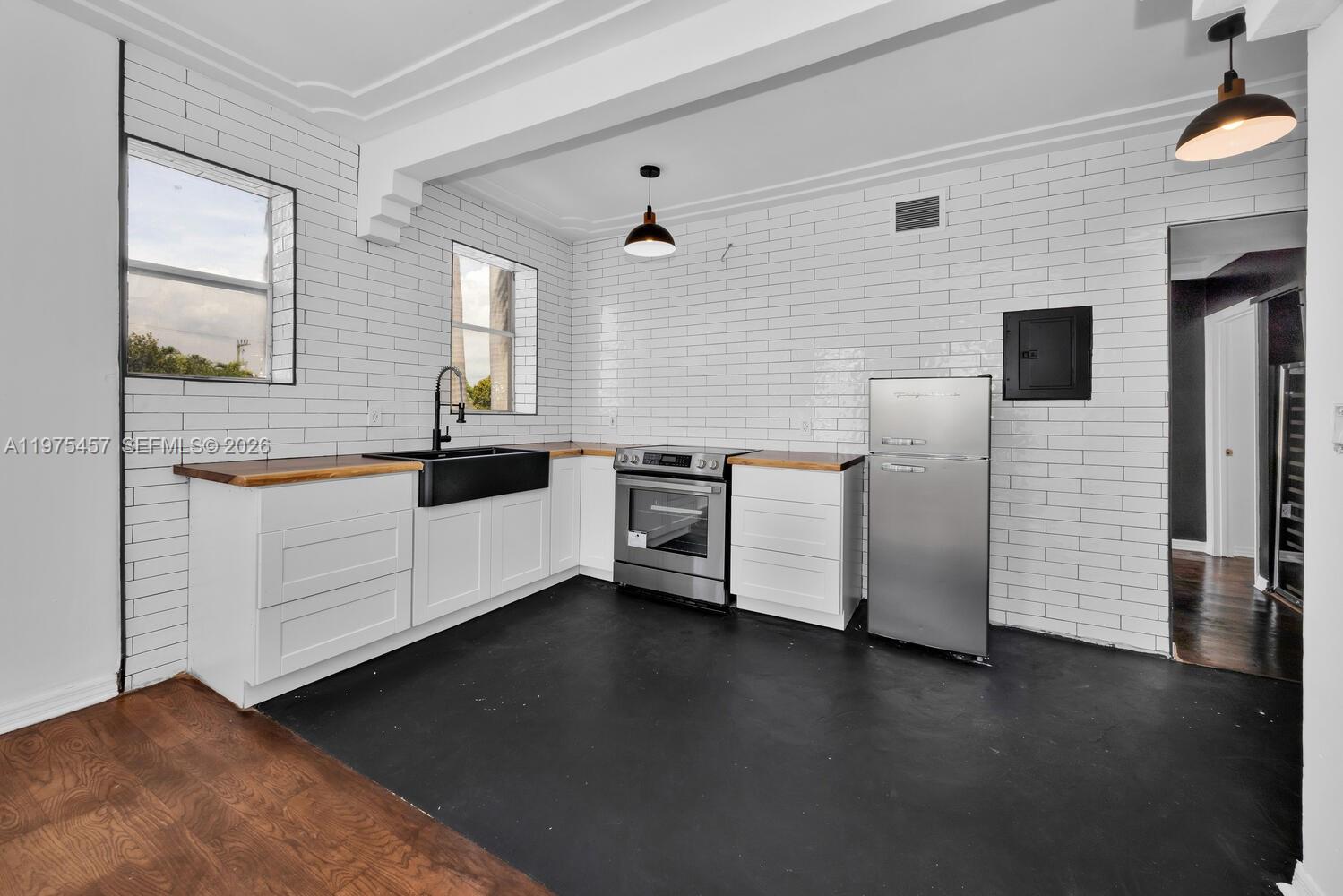 PENN PLAZA CONDO - Residential