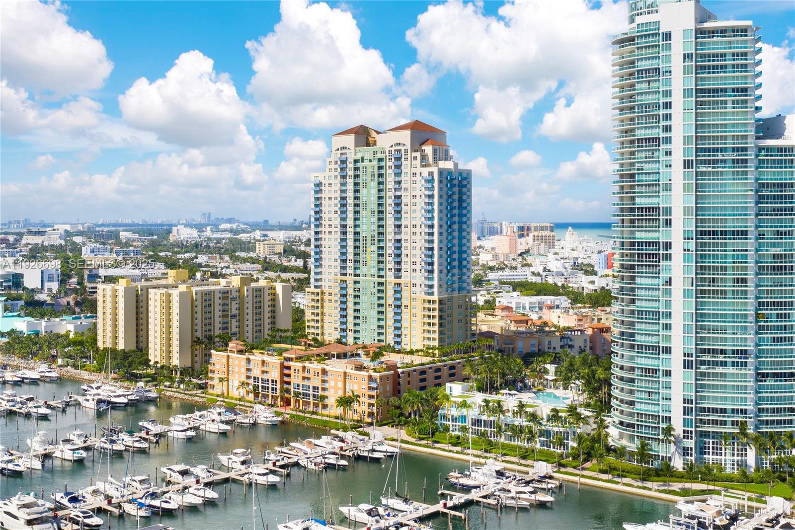 YACHT CLUB AT PORTOFINO - Residential