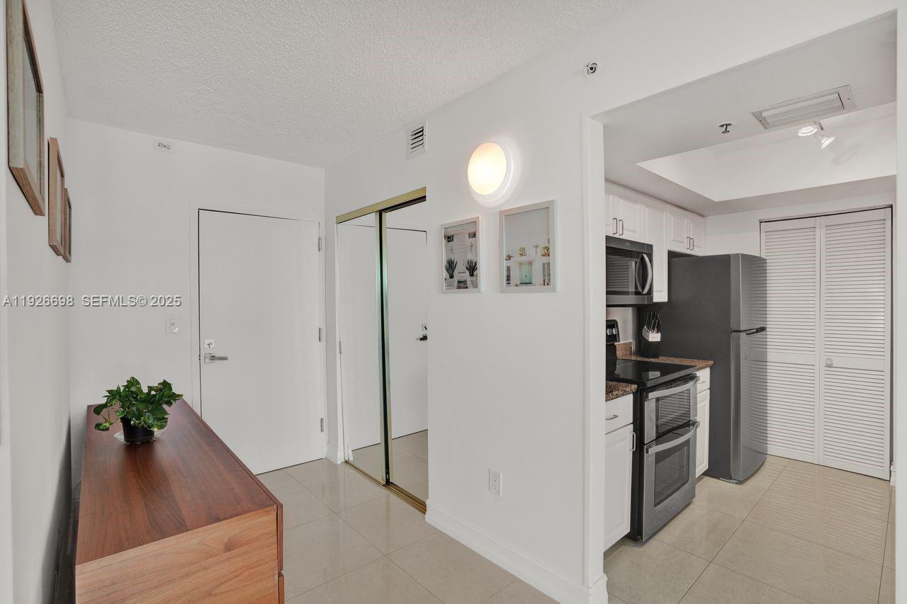 YACHT CLUB AT PORTOFINO - Residential