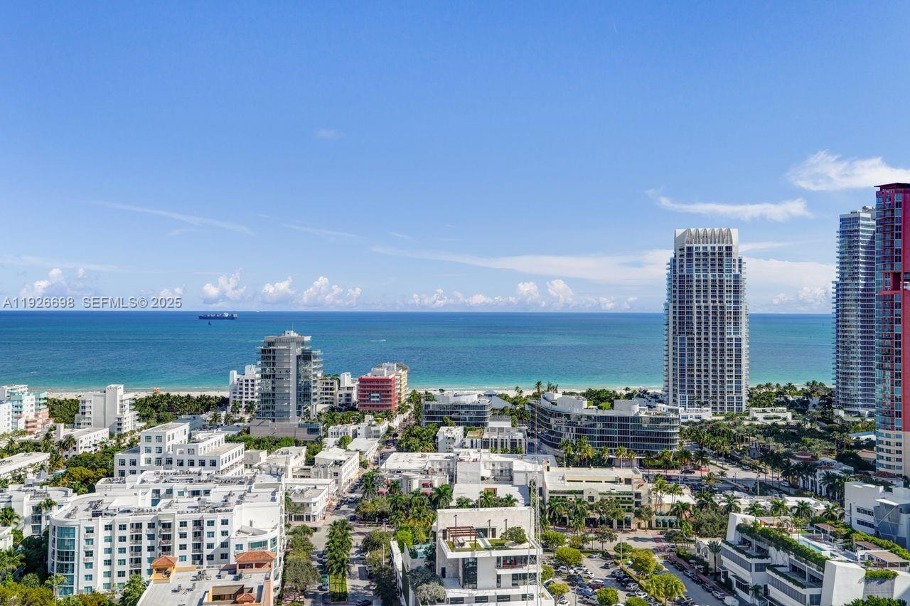 YACHT CLUB AT PORTOFINO - Residential