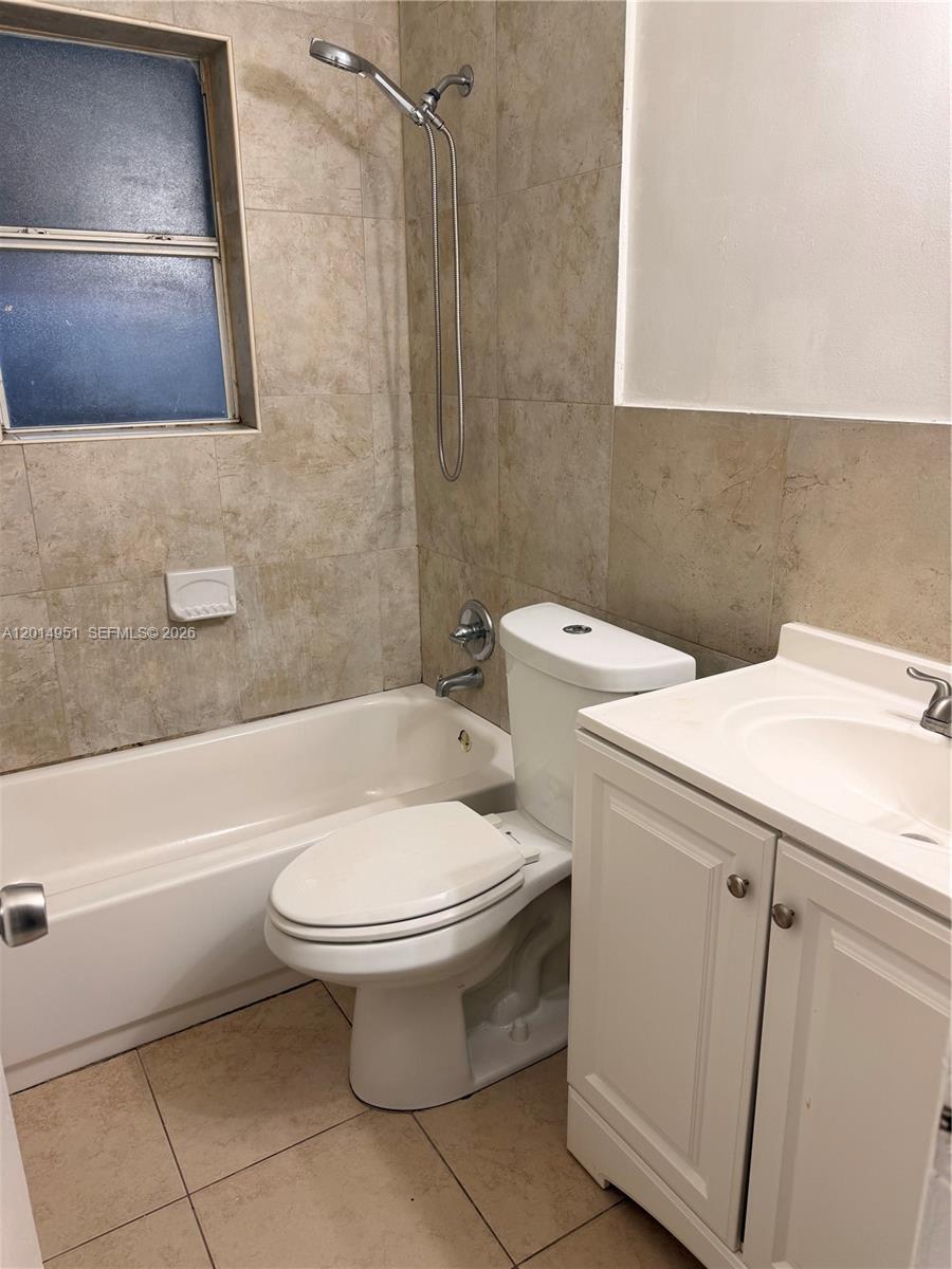 NORTH WEST LAUDERDALE - Residential Lease