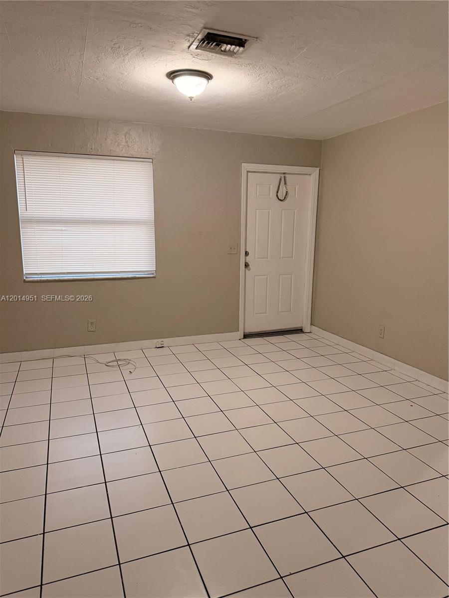 NORTH WEST LAUDERDALE - Residential Lease